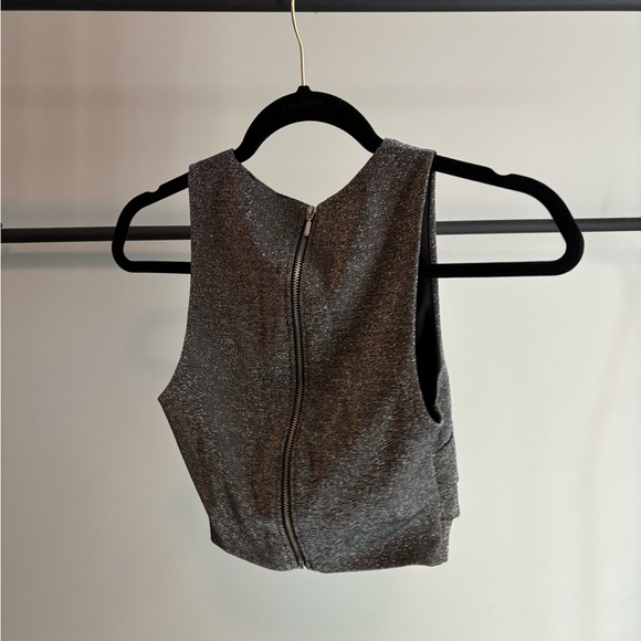 Crop top - Picture 4 of 6